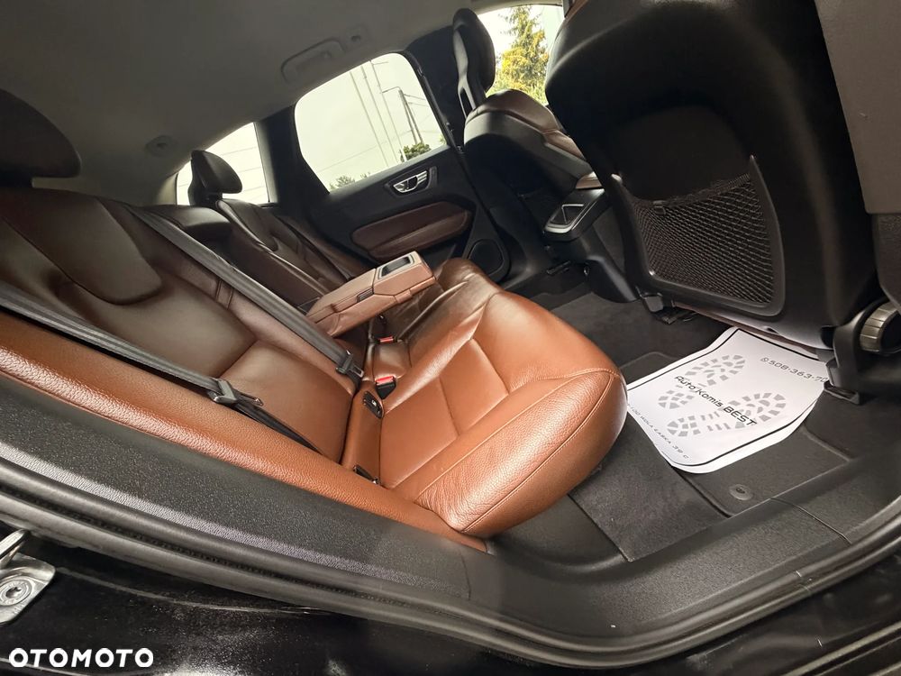 Volvo XC 60 D4 AWD Geartronic RDesign - 6
