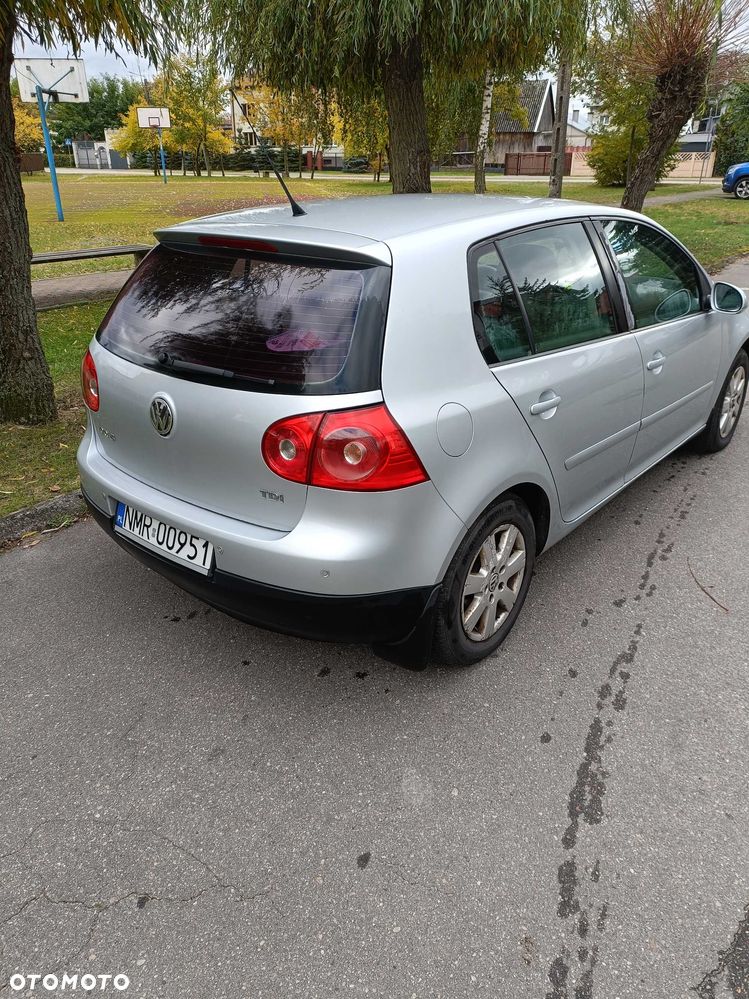 Volkswagen Golf - 3