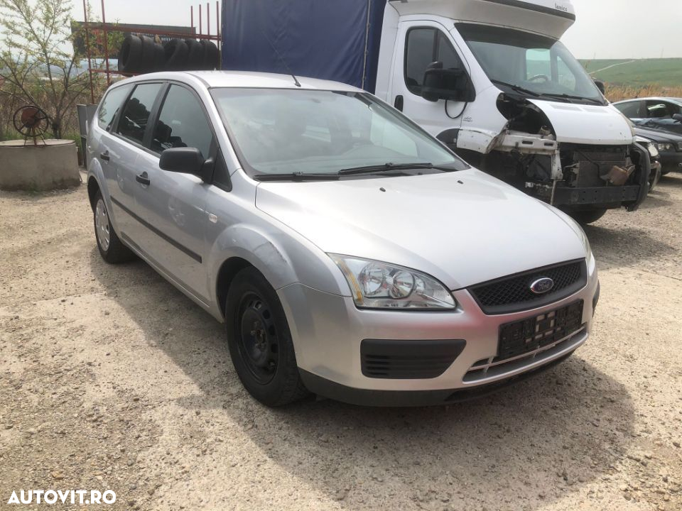 Dezmembrez piese Ford Focus 2 - 2