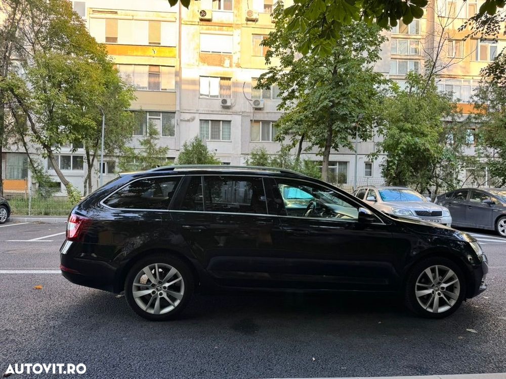 Skoda Octavia 1.6 TDI DSG Style - 31