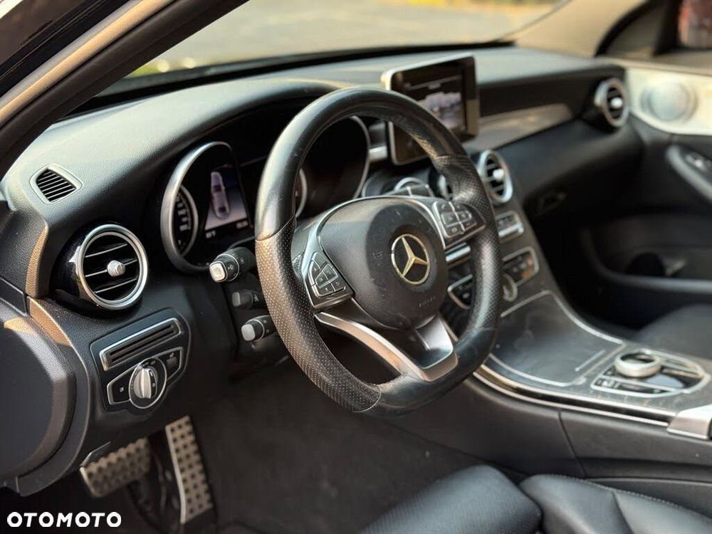 Mercedes-Benz Klasa C 300 9G-TRONIC - 13