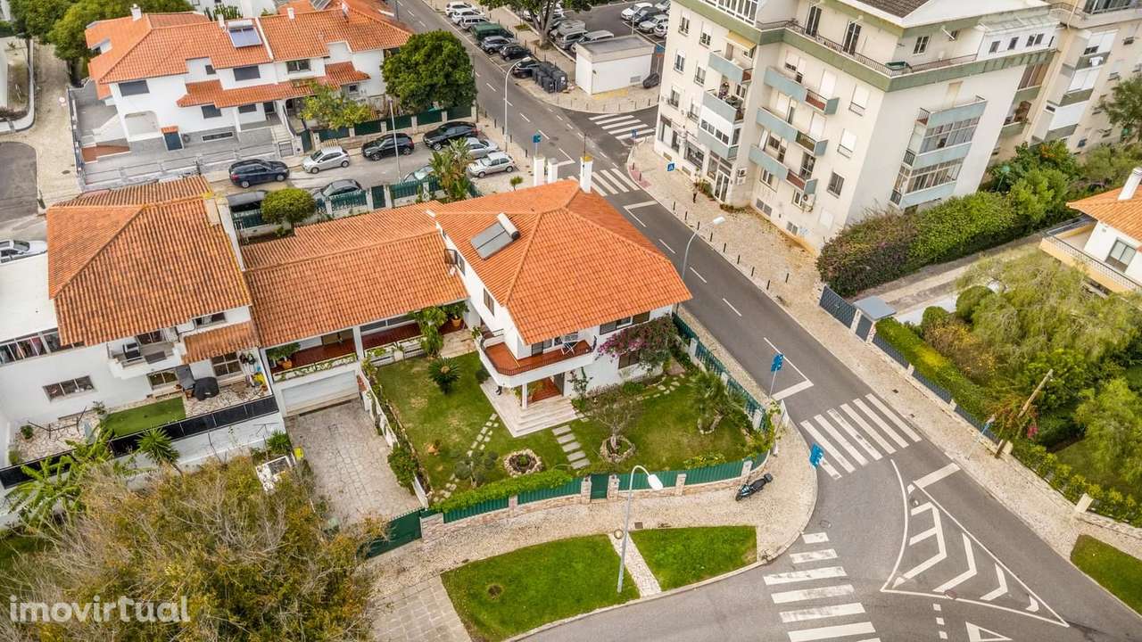 Moradia T4 + 2 com jardim, Nova Oeiras, Oeiras - Grande imagem: 2/41