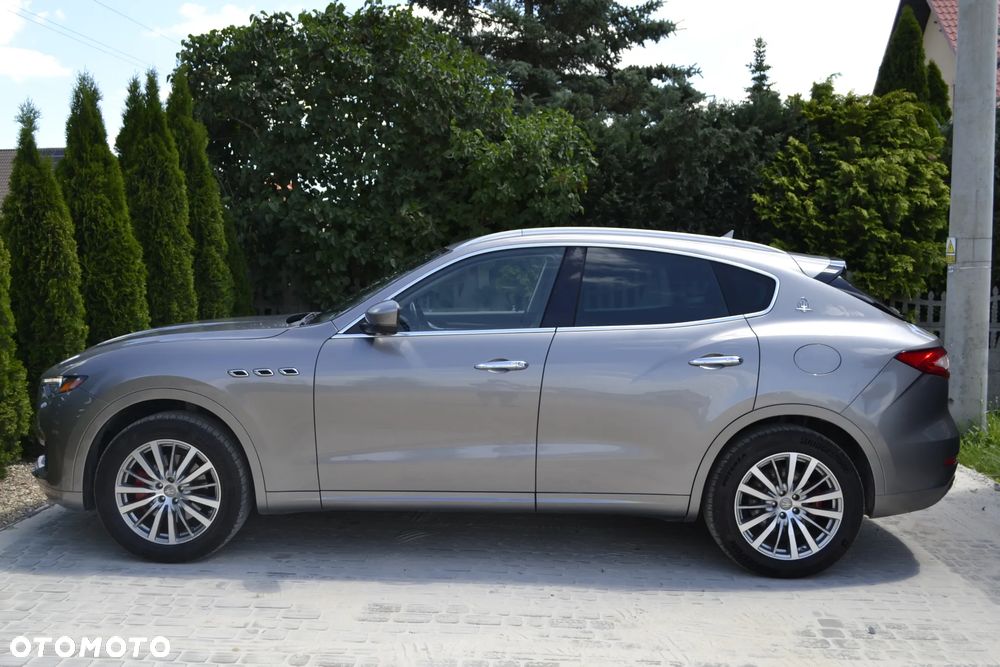 Maserati Levante - 12