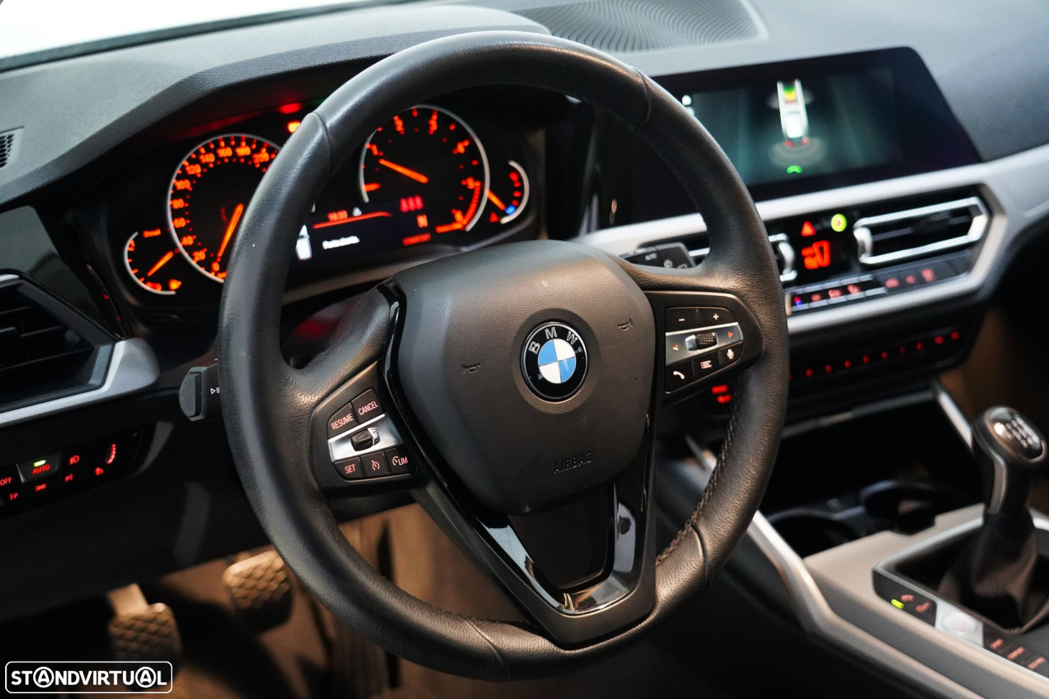 BMW 318 d Touring - 9