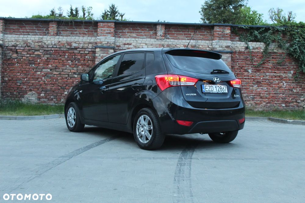 Hyundai ix20 1.4 blue Comfort - 11
