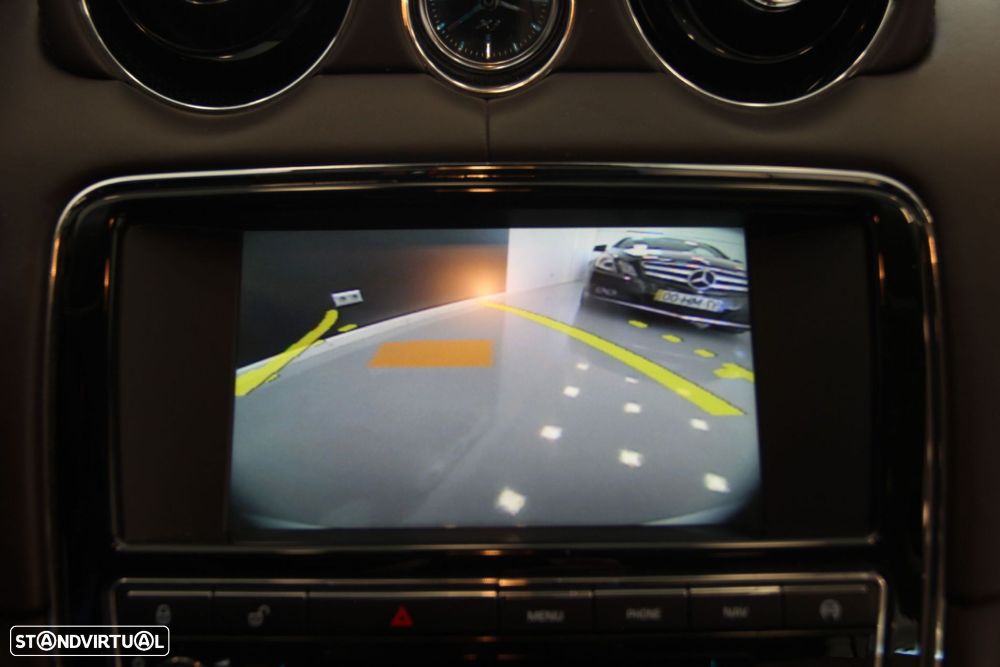 Jaguar XJ 3.0 D V6 Premium Luxury - 7