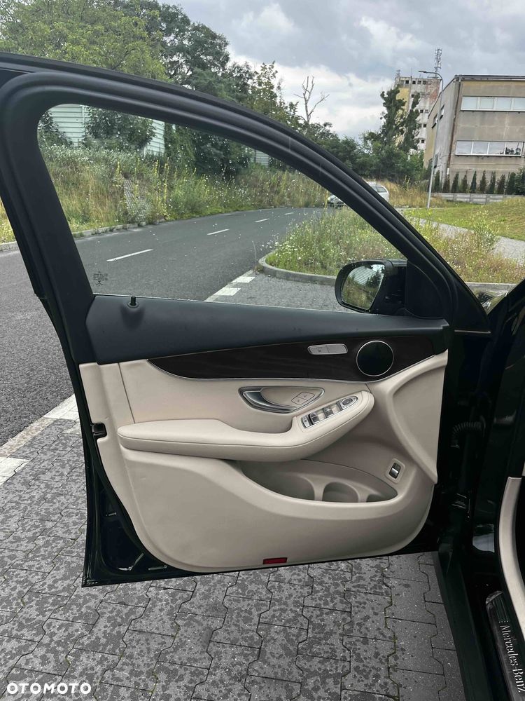 Mercedes-Benz GLC 220 d 4-Matic - 9