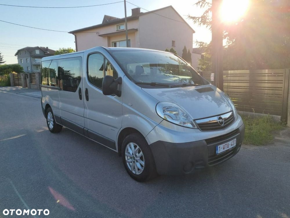 Opel Vivaro - 2