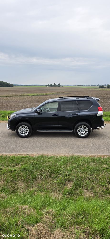 Toyota Land Cruiser LC 3.0 D-4D Prestige - 10
