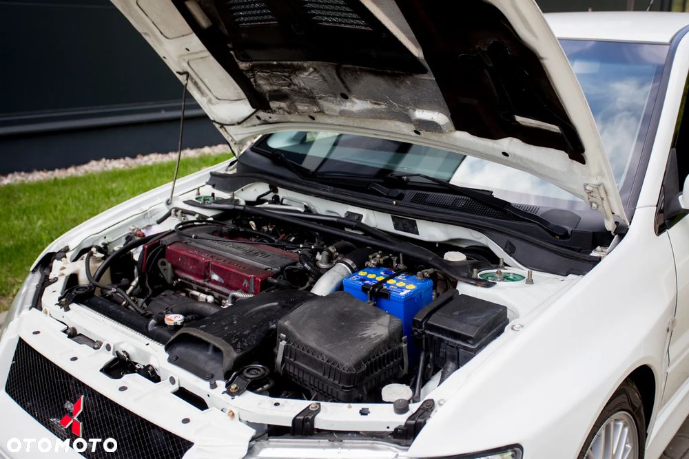 Mitsubishi Lancer Evolution IX - 24
