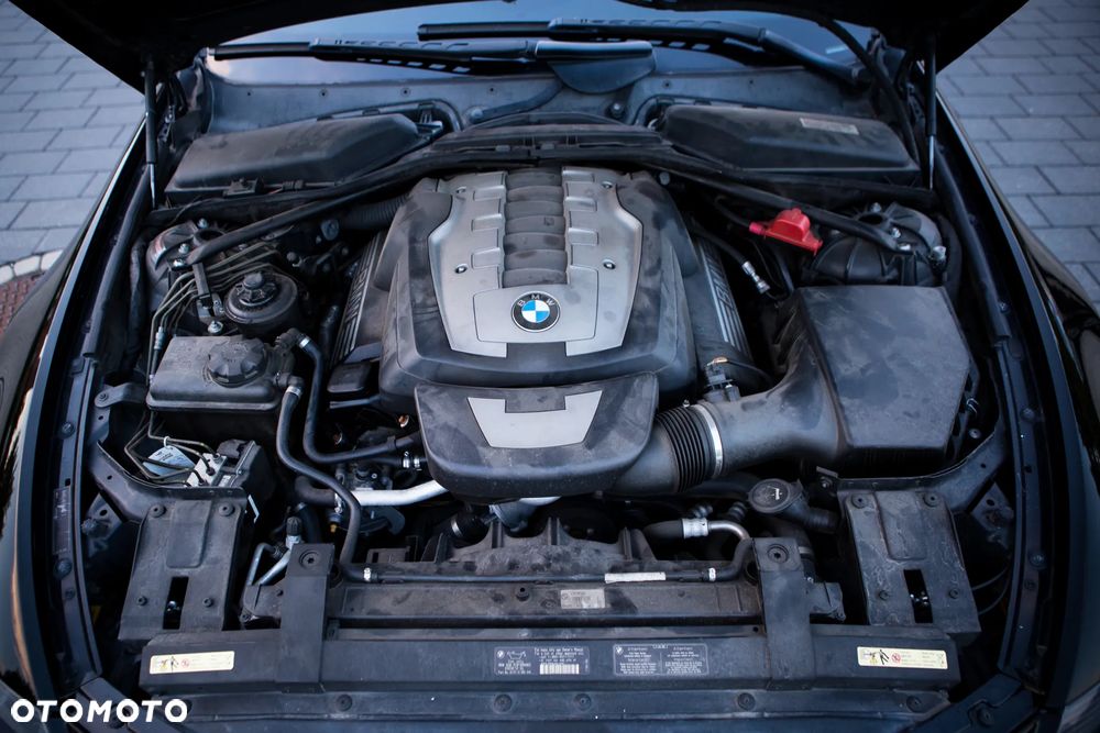 BMW Seria 6 650 i - 23