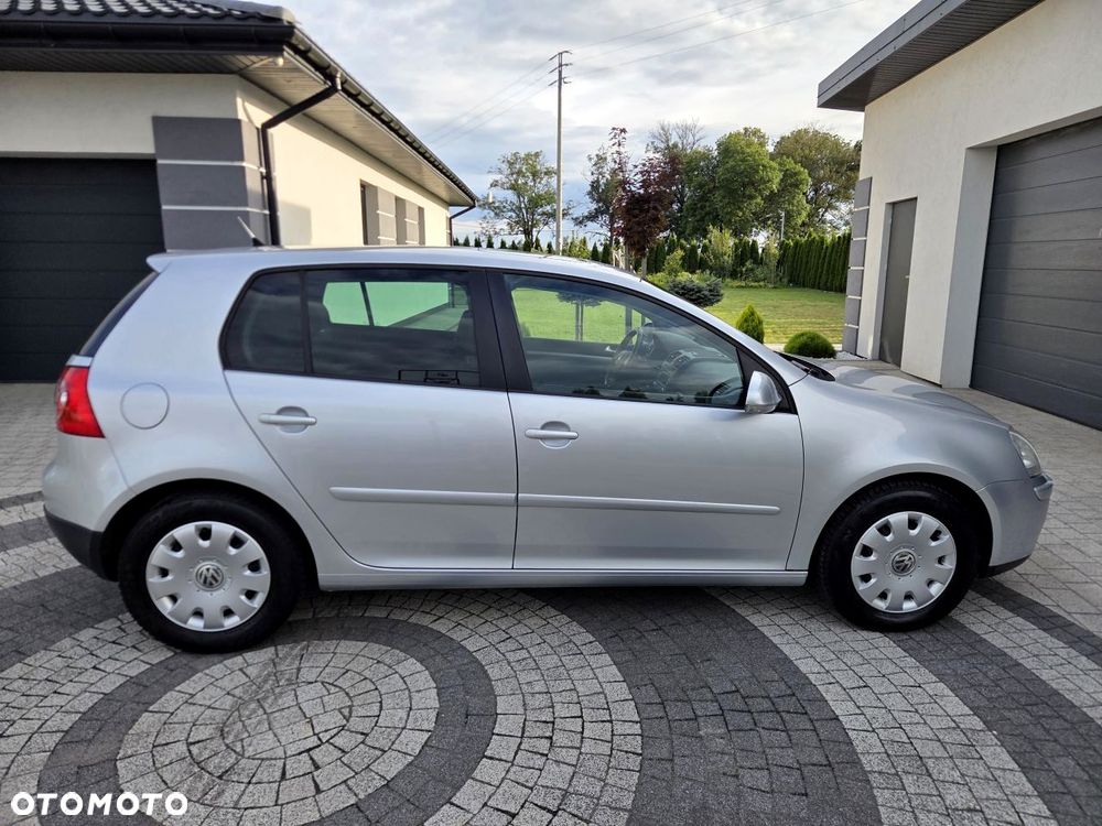 Volkswagen Golf - 4
