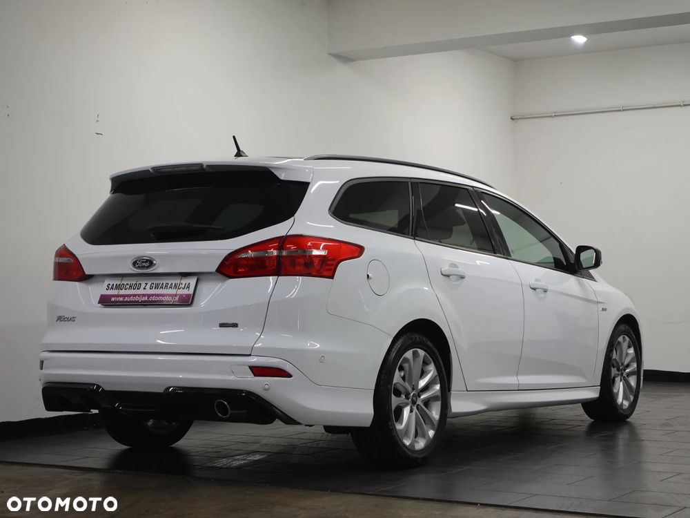 Ford Focus - 8