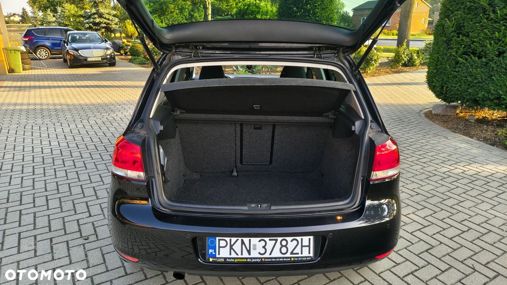 Volkswagen Golf - 25