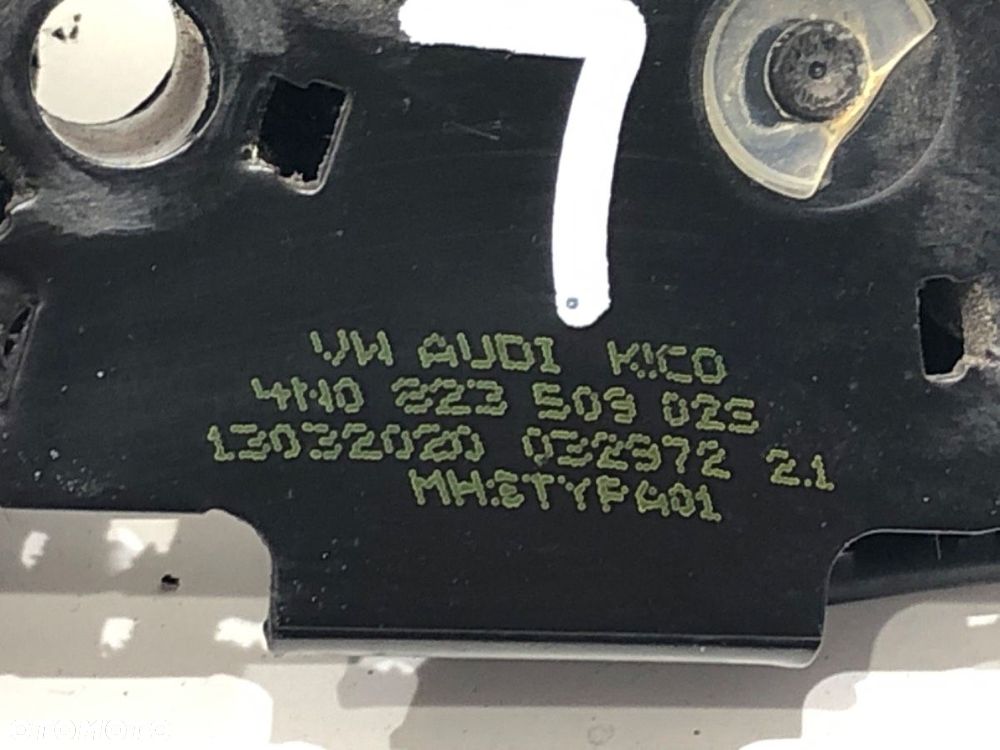 ZAMEK MASKI LEWY  AUDI A8 D5 (4N2, 4N8) 2017 - 2022 60 TFSI Mild Hybrid quattro 338 kW [460 KM] - 4