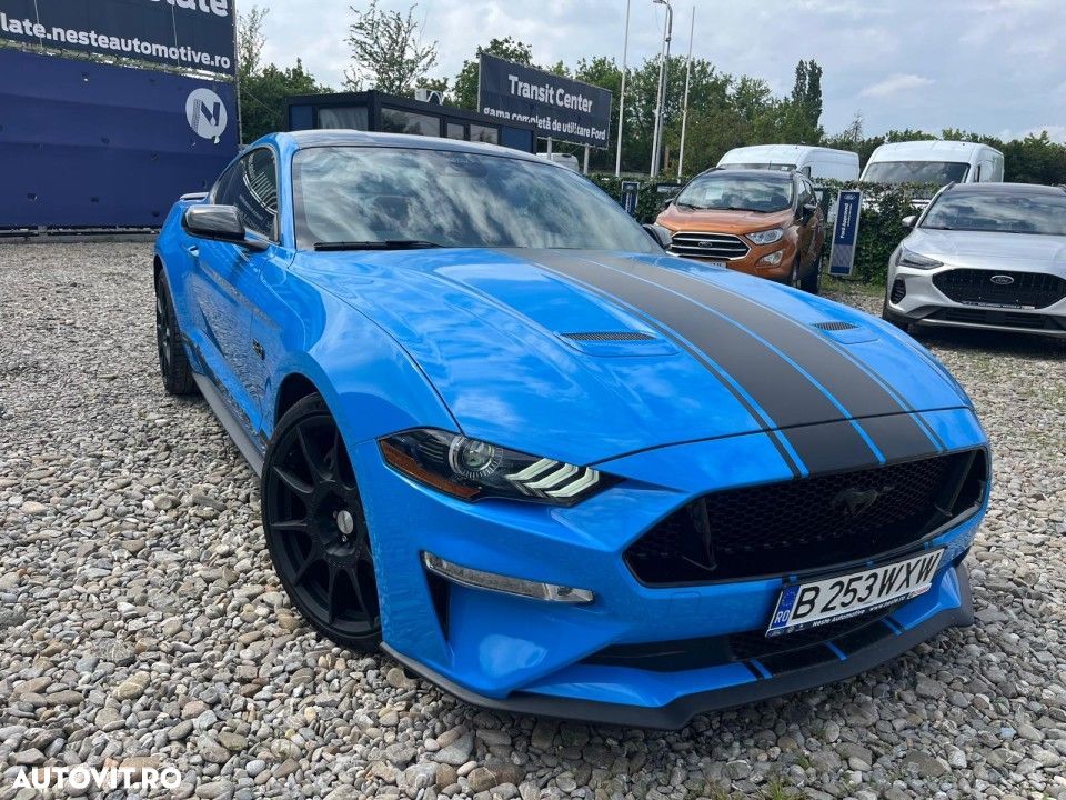 Ford Mustang - 1