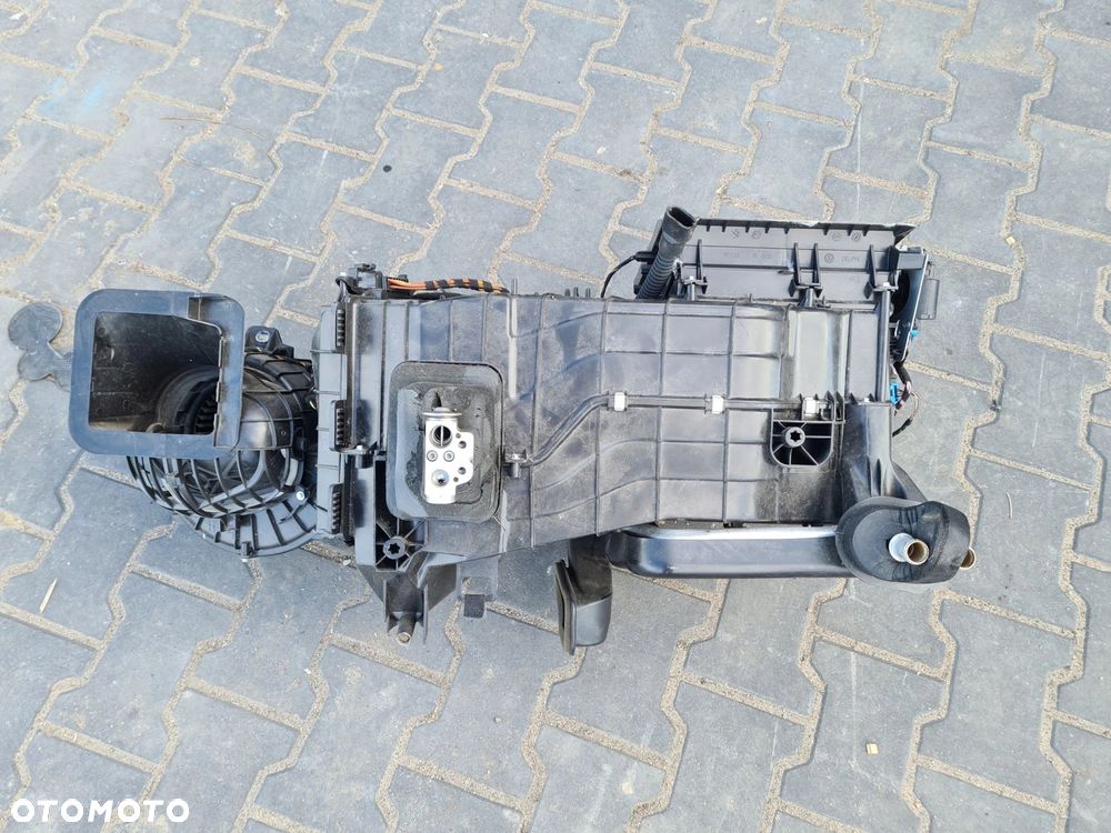 VW T5 LIFT MULTIVAN nagrzewnica dmuchawa przód 7E5820005L - 4