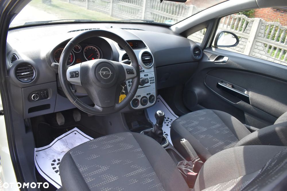 Opel Corsa 1.4 16V Color Elegance - 24