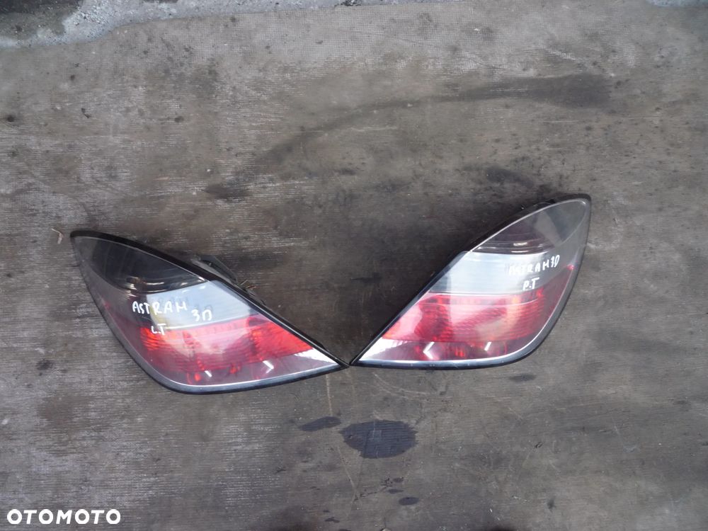 OPEL ASTRA 3 H 3D LAMPA TYLNA LEWA LUB PRAWA - 1