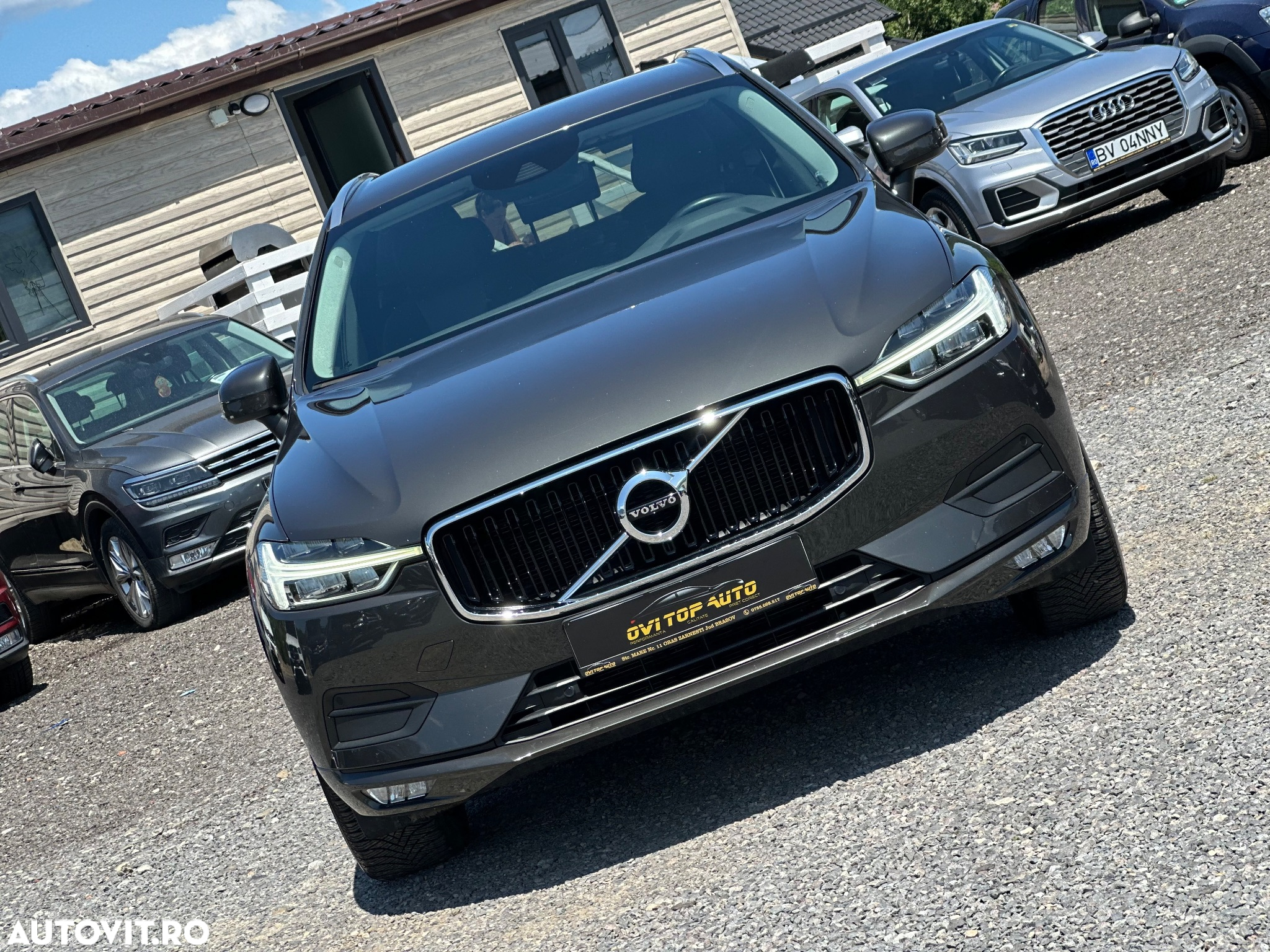 Volvo XC 60 B4 MHEV AT8 AWD Momentum - 9