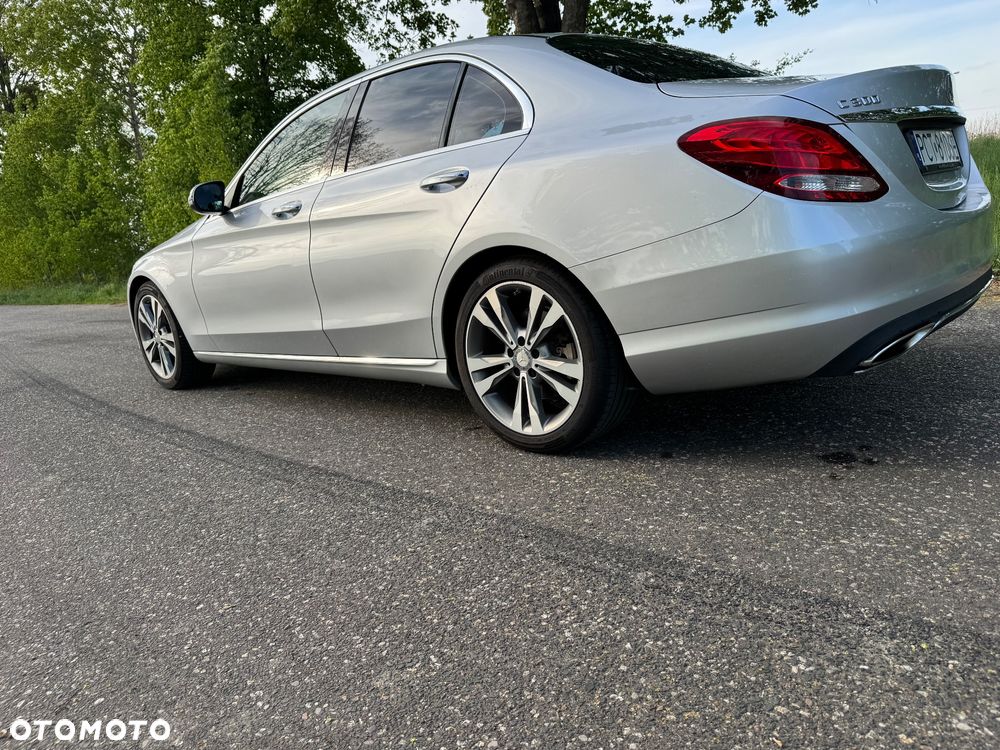 Mercedes-Benz Klasa C 300 7G-TRONIC Exclusive - 5