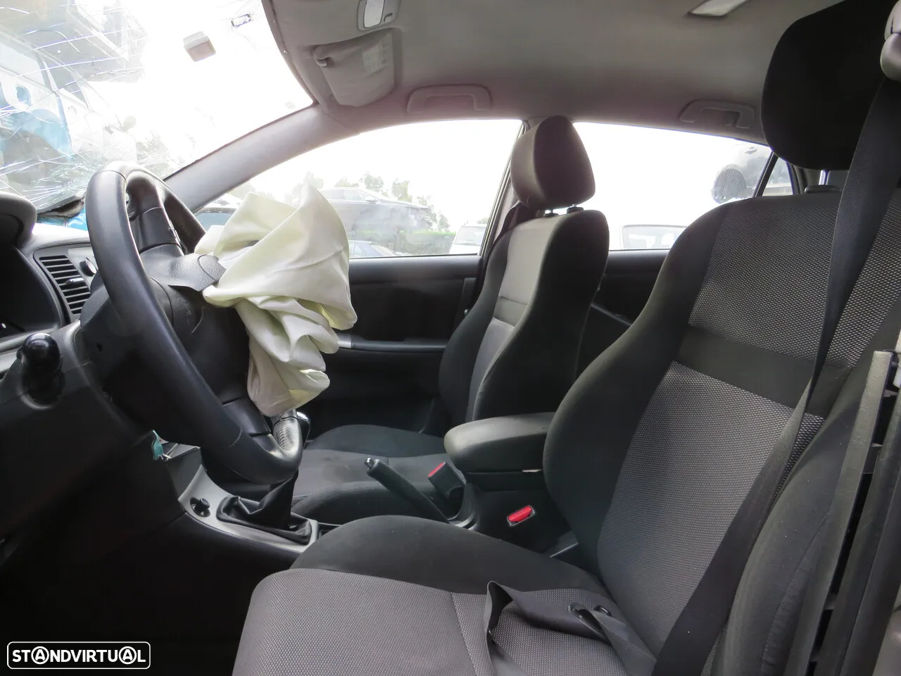 Toyota Corolla 1.4  90Cv de 2007 -Peças Usadas  (9410) - 6