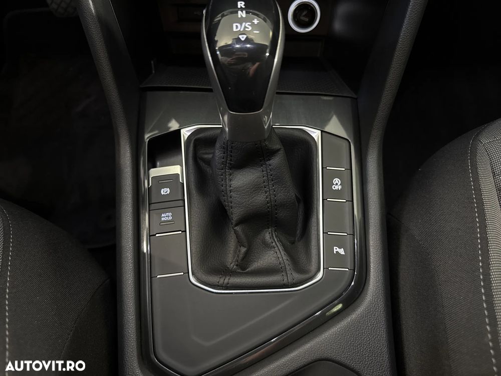 Volkswagen Tiguan - 18