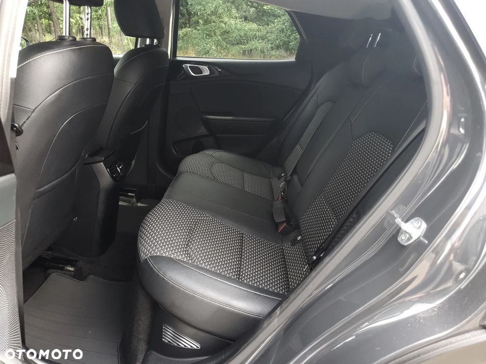 Kia XCeed 1.6 GDI PHEV L Business Line DCT - 12