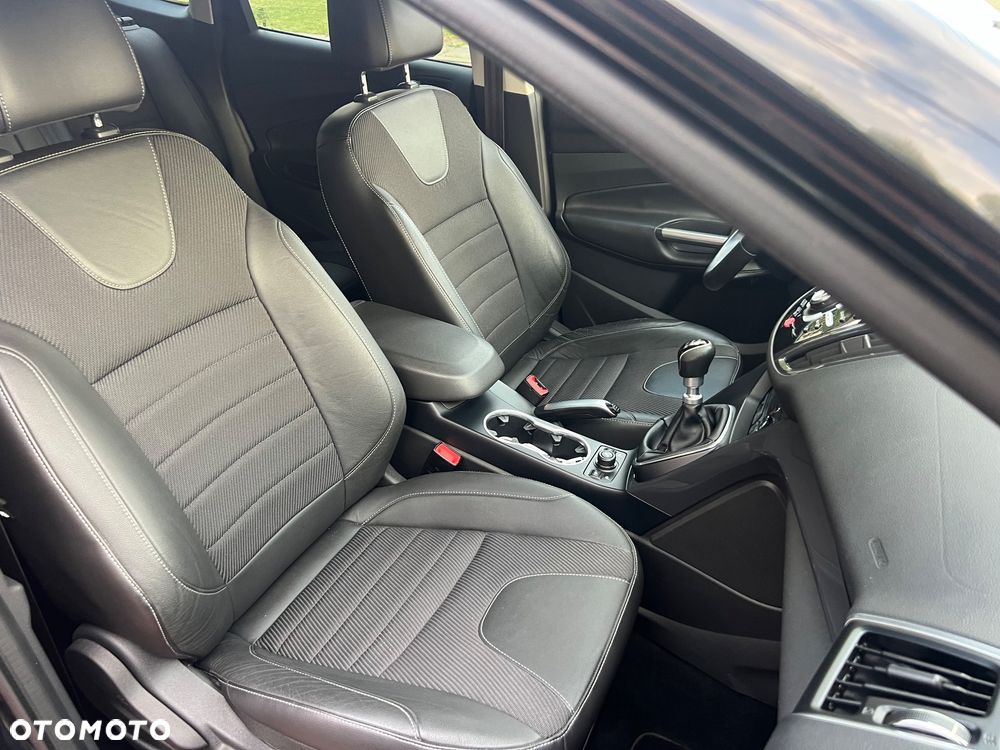 Ford Kuga 2.0 TDCi 4x4 Titanium - 13
