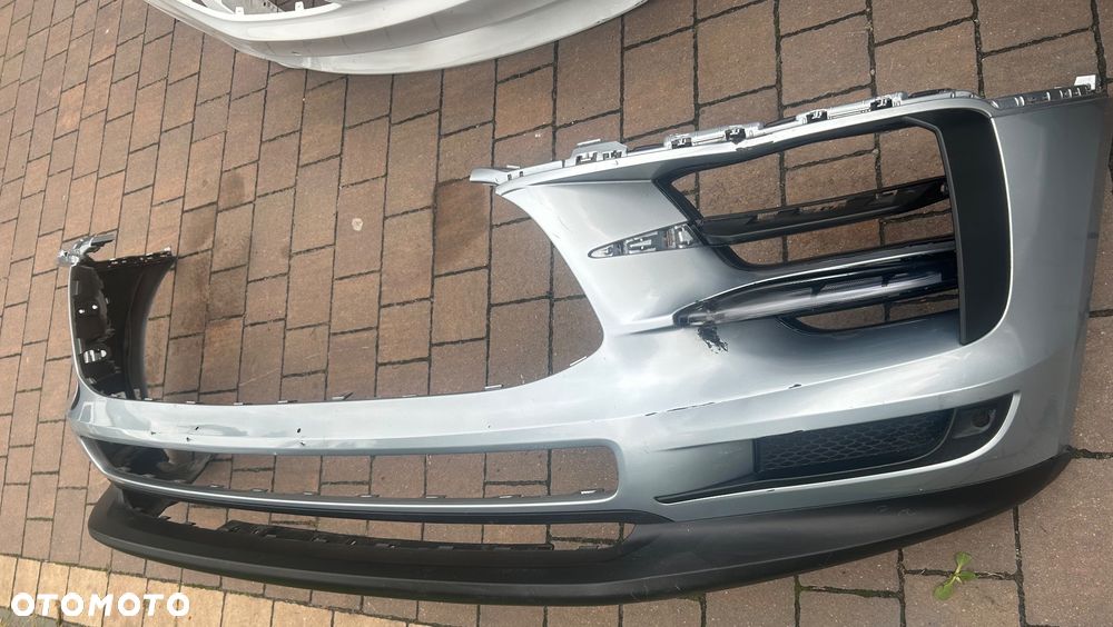 MACAN LIFT 95B  ZDERZAK PRZOD IGLA ORG - 1