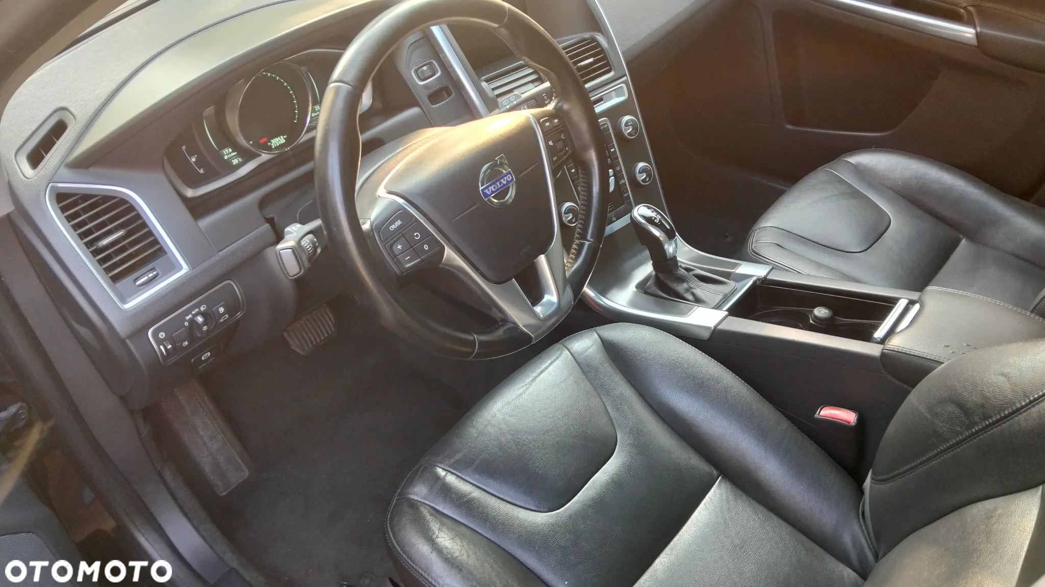Volvo XC 60 T5 Powershift Edition Pro - 9
