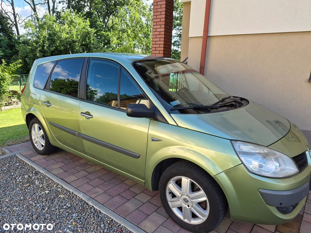 Renault Scenic 1.6 16V Confort Dynamique - 3