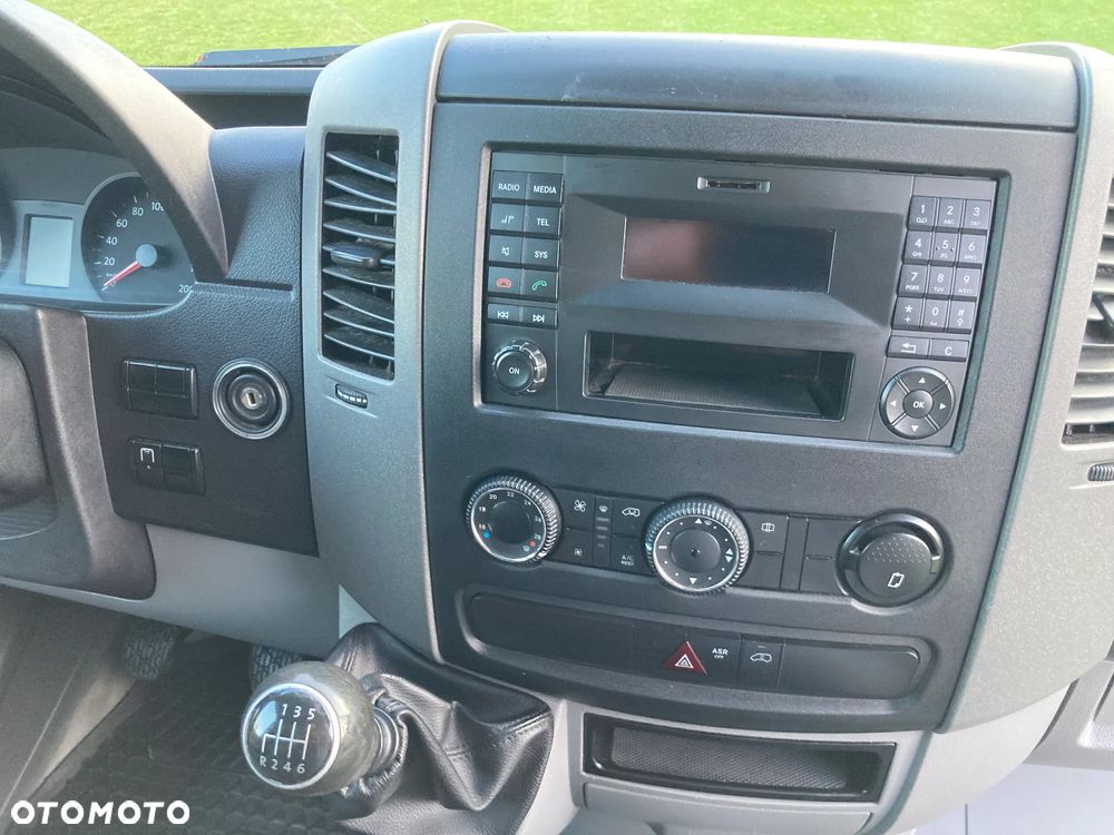 Volkswagen Crafter - 17