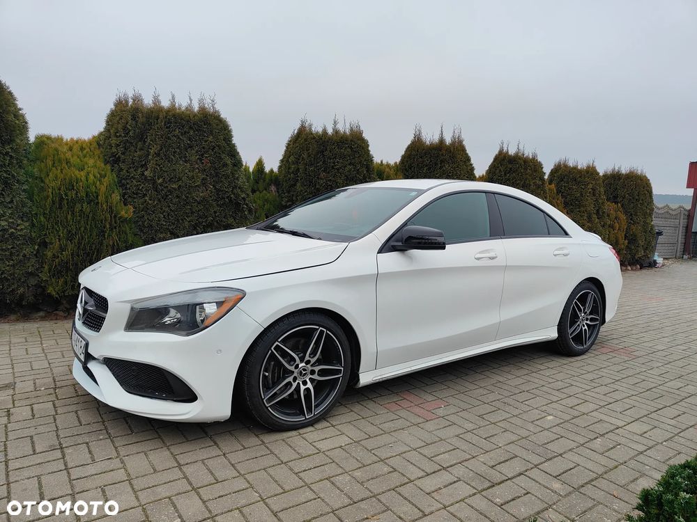 Mercedes-Benz CLA 250 7G-DCT UrbanStyle Edition - 1