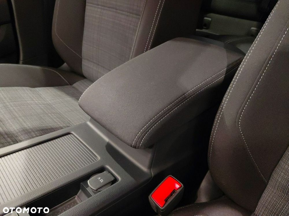 Volkswagen Passat Variant 2.0 TSI Business DSG - 20