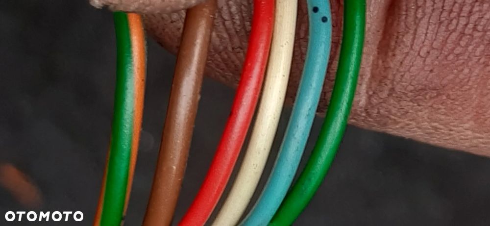 Peugeot 3008 1 2009-16  Maska przód Błotnik Prawy przód Klapa tył Belka tył Lakier KTVD LUSTERKO Prawe 11 pin - 23