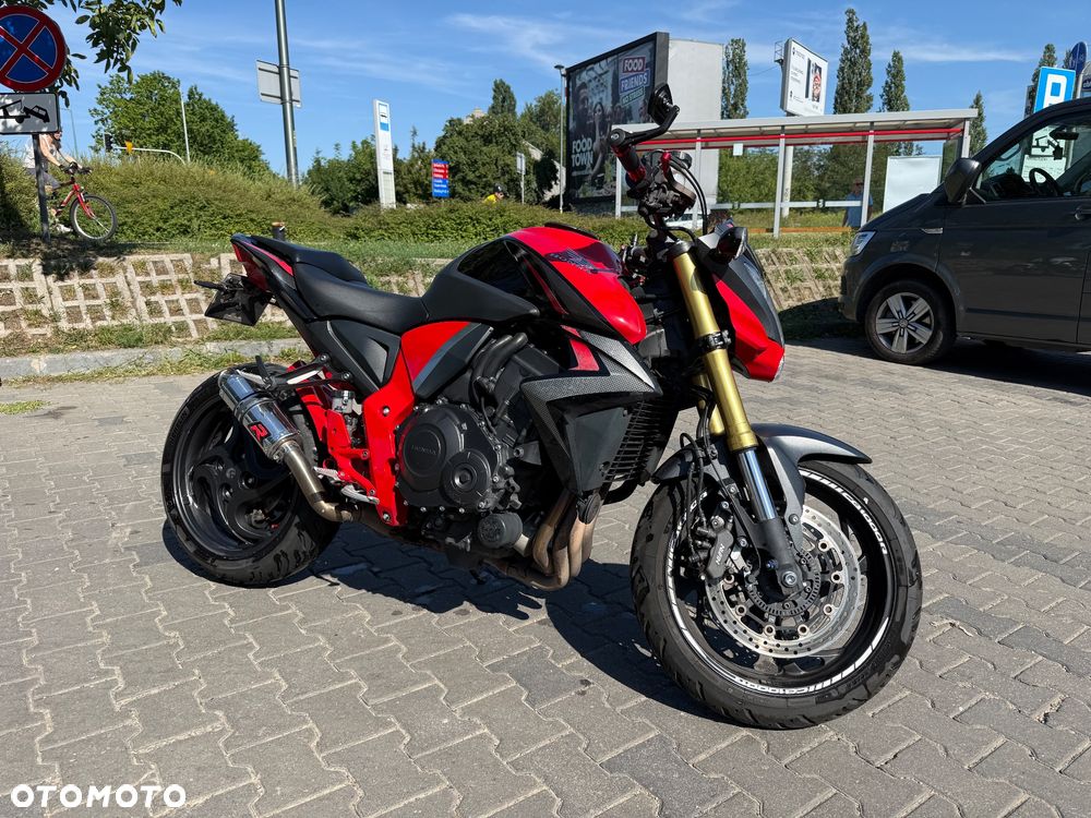 Honda CB - 1