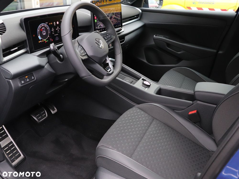 Volkswagen T-Roc - 11