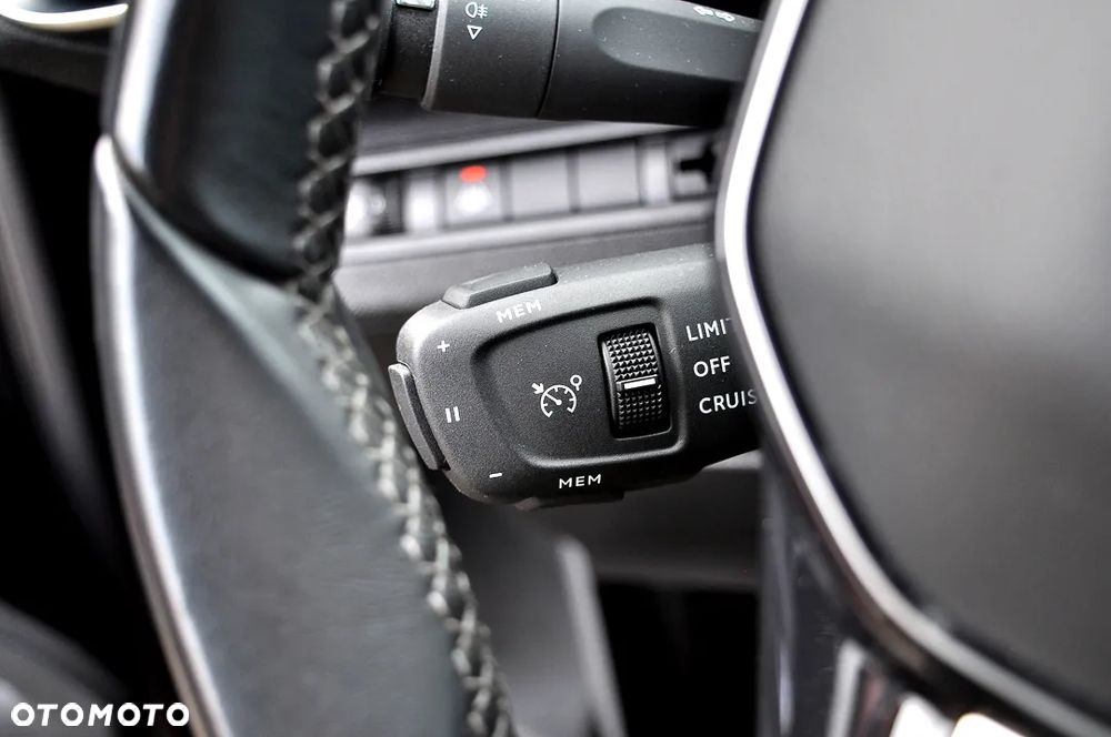 Peugeot 5008 BlueHDI 130 Allure Business-Paket - 36