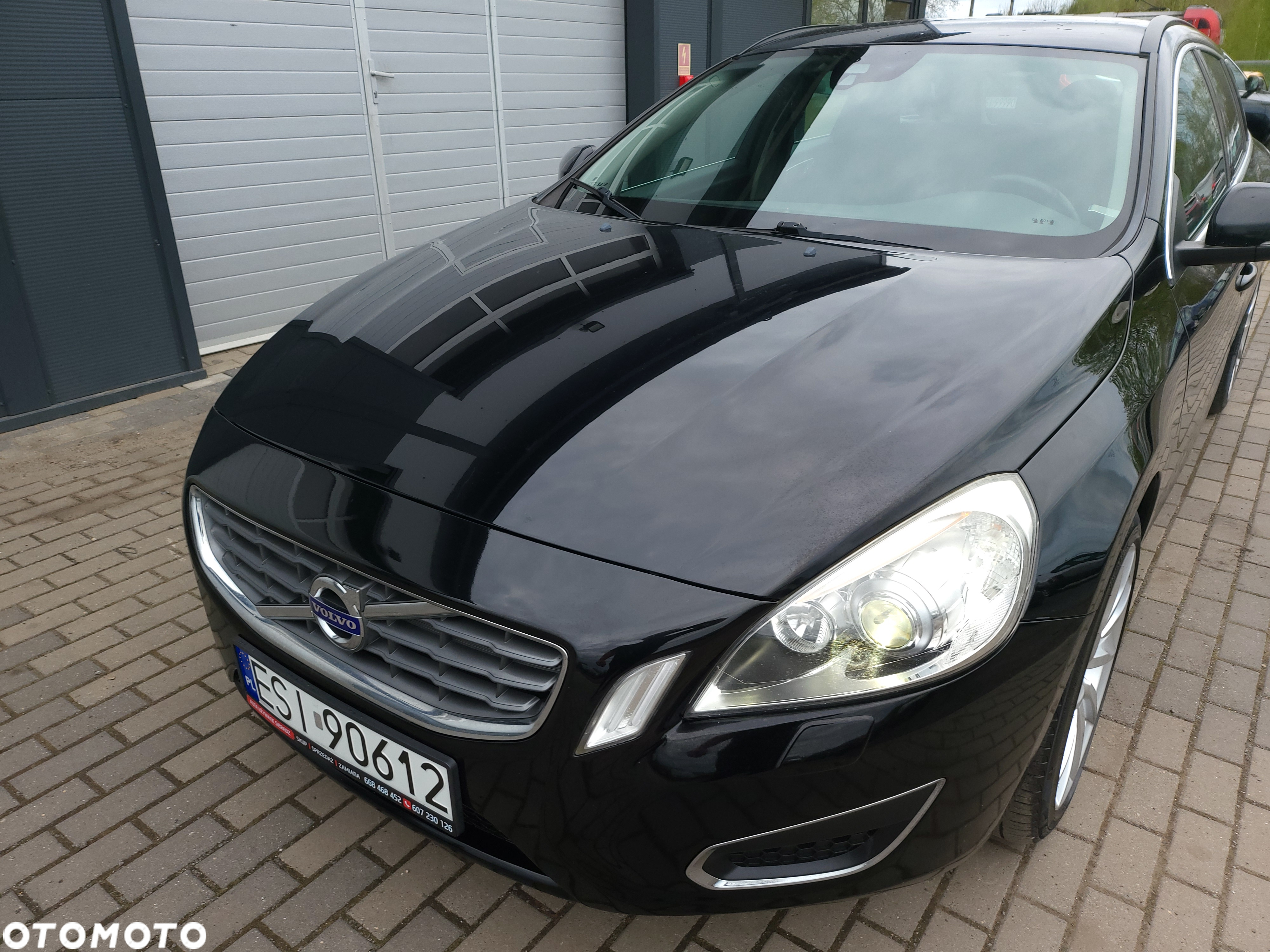 Volvo V60 D2 Momentum - 14
