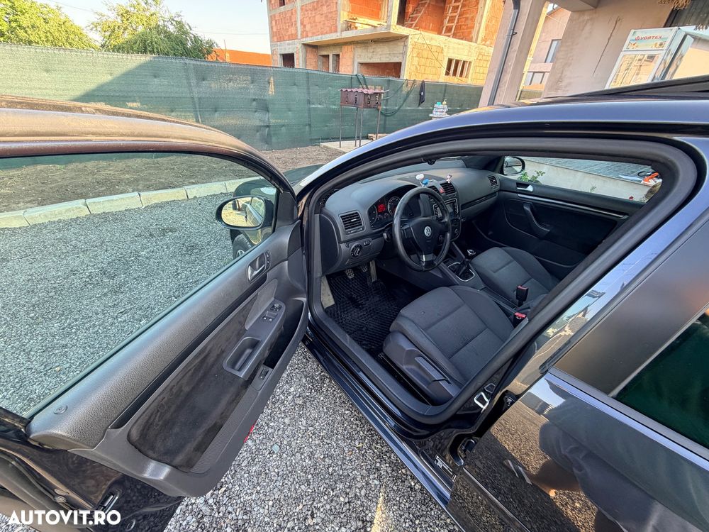 Volkswagen Golf 2.0 DPF GTD - 10