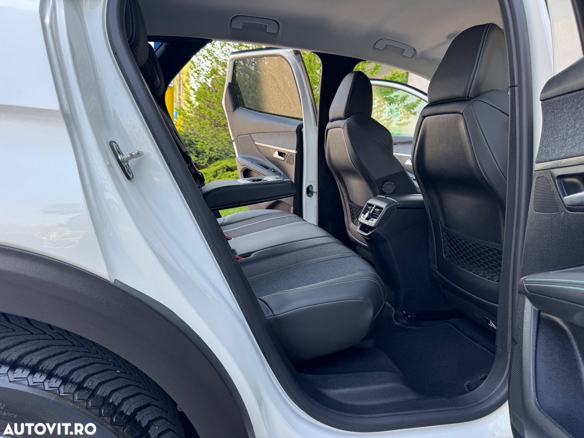 Peugeot 3008 PureTech 130 Stop & Start GPF EAT8 Active Pack - 5
