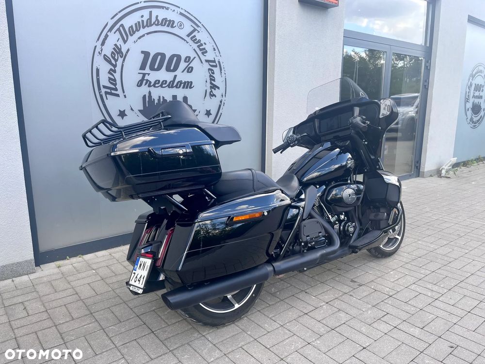 Harley-Davidson Touring Street Glide - 13