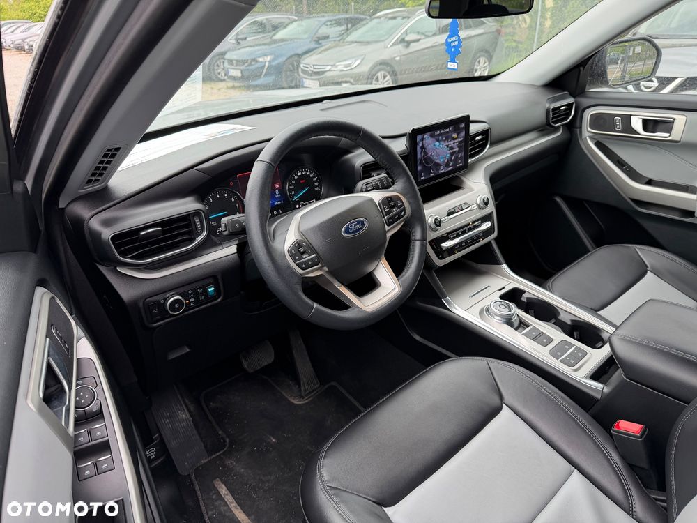 Ford Explorer - 39