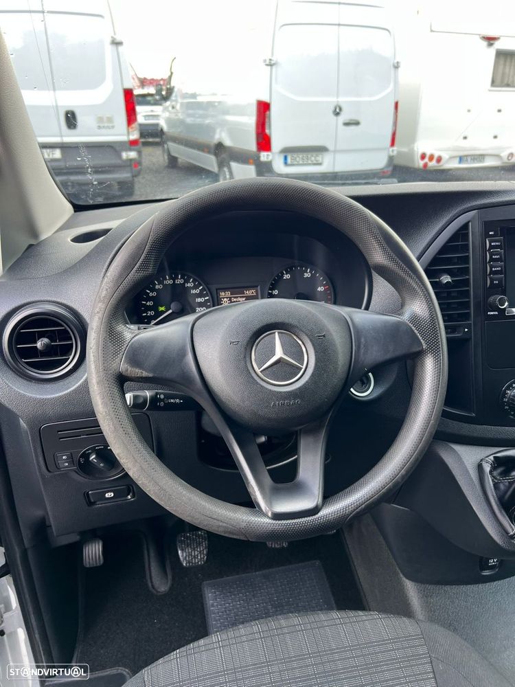 Mercedes-Benz Vito Tourer - 19
