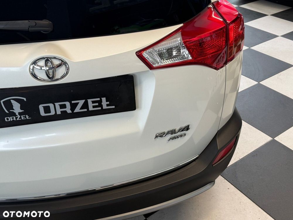 Toyota RAV4 - 6