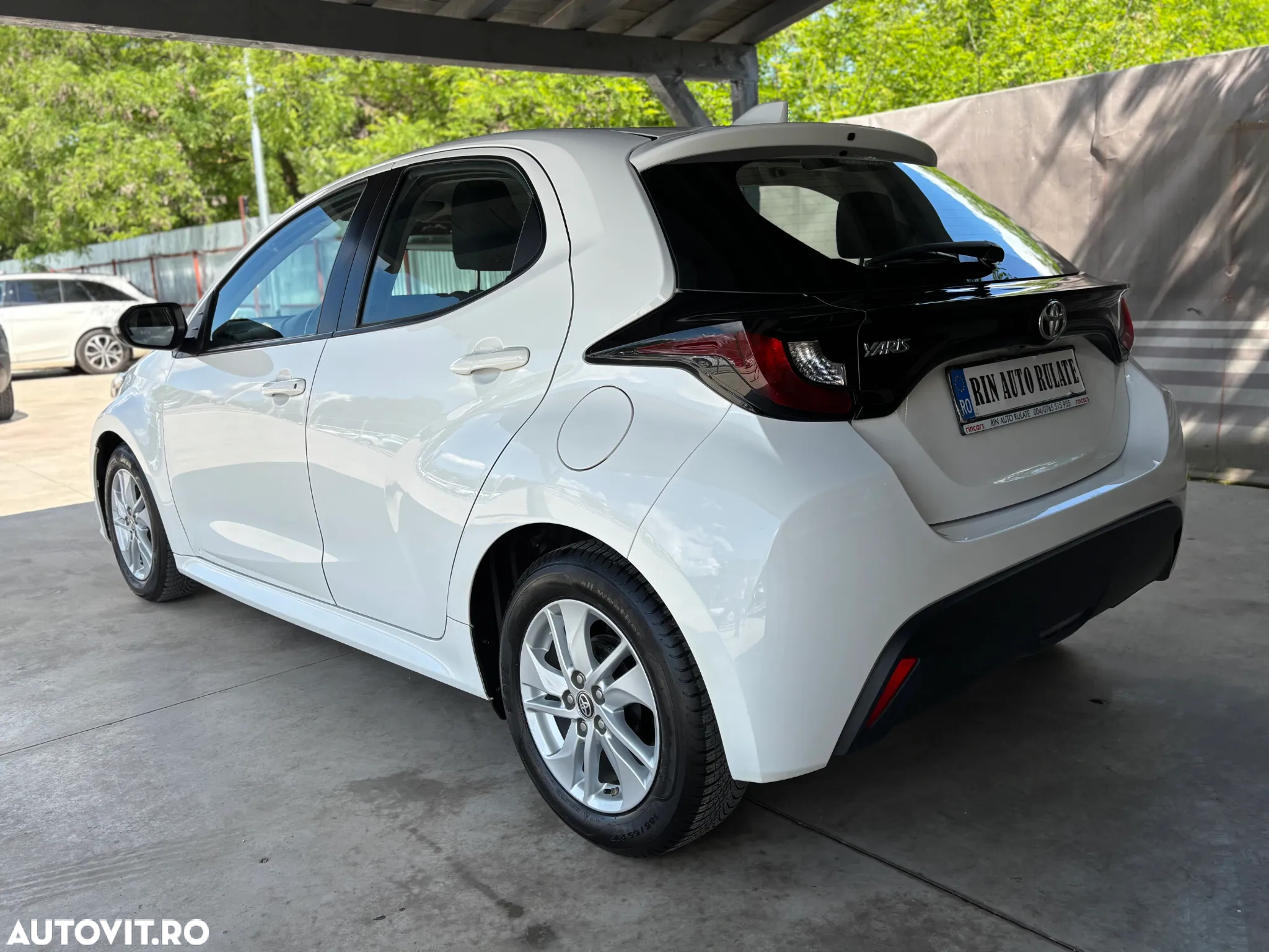 Toyota Yaris - 4