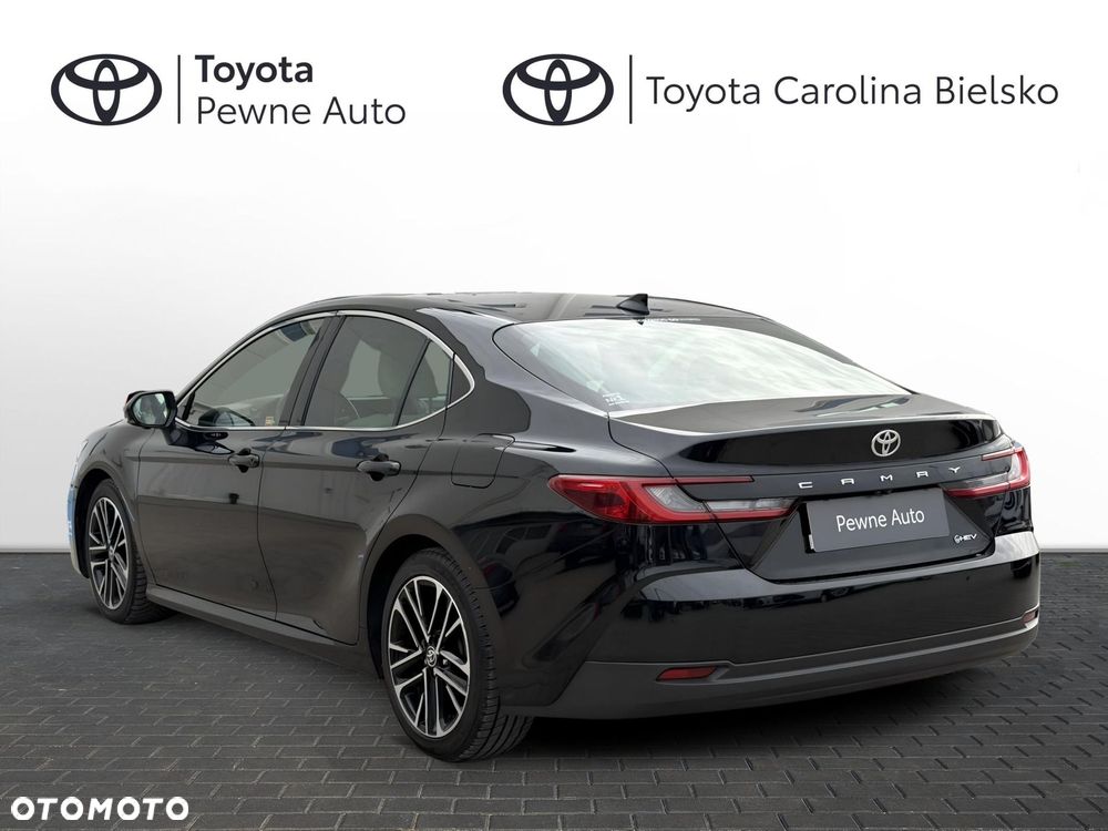 Toyota Camry - 2