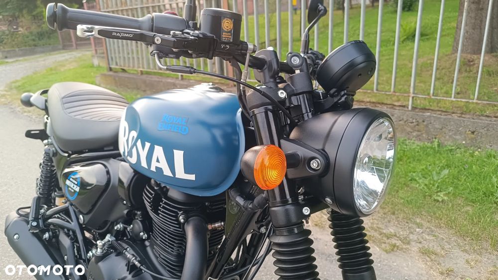 Royal Enfield HNTR - 13
