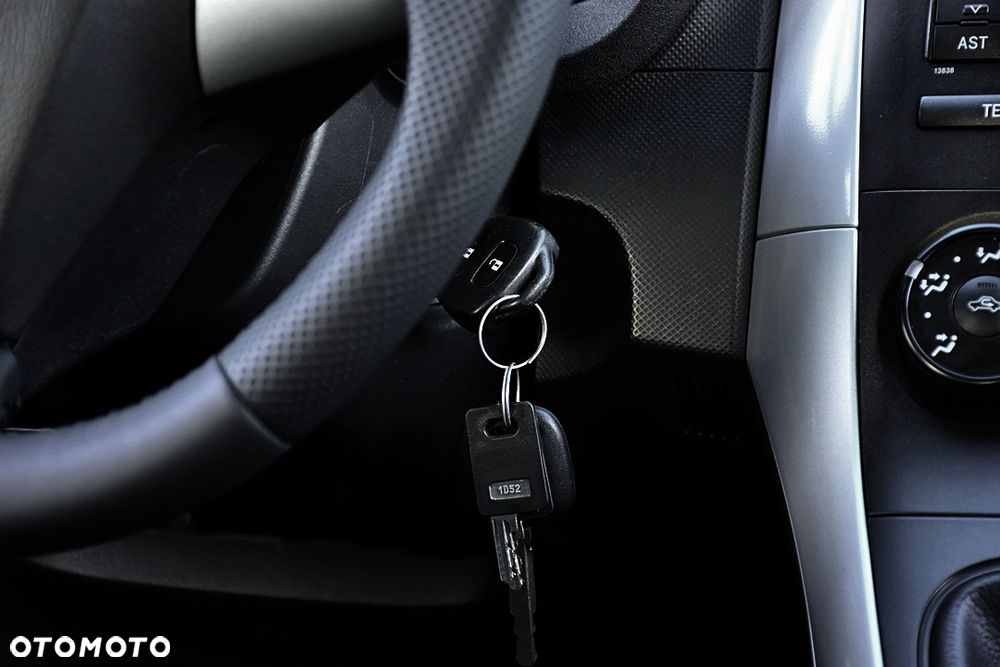 Toyota Auris 1.6 Life+ - 22